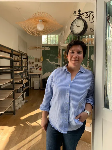 Julie: Artisan Céramiste in Asnières-sur-Seine