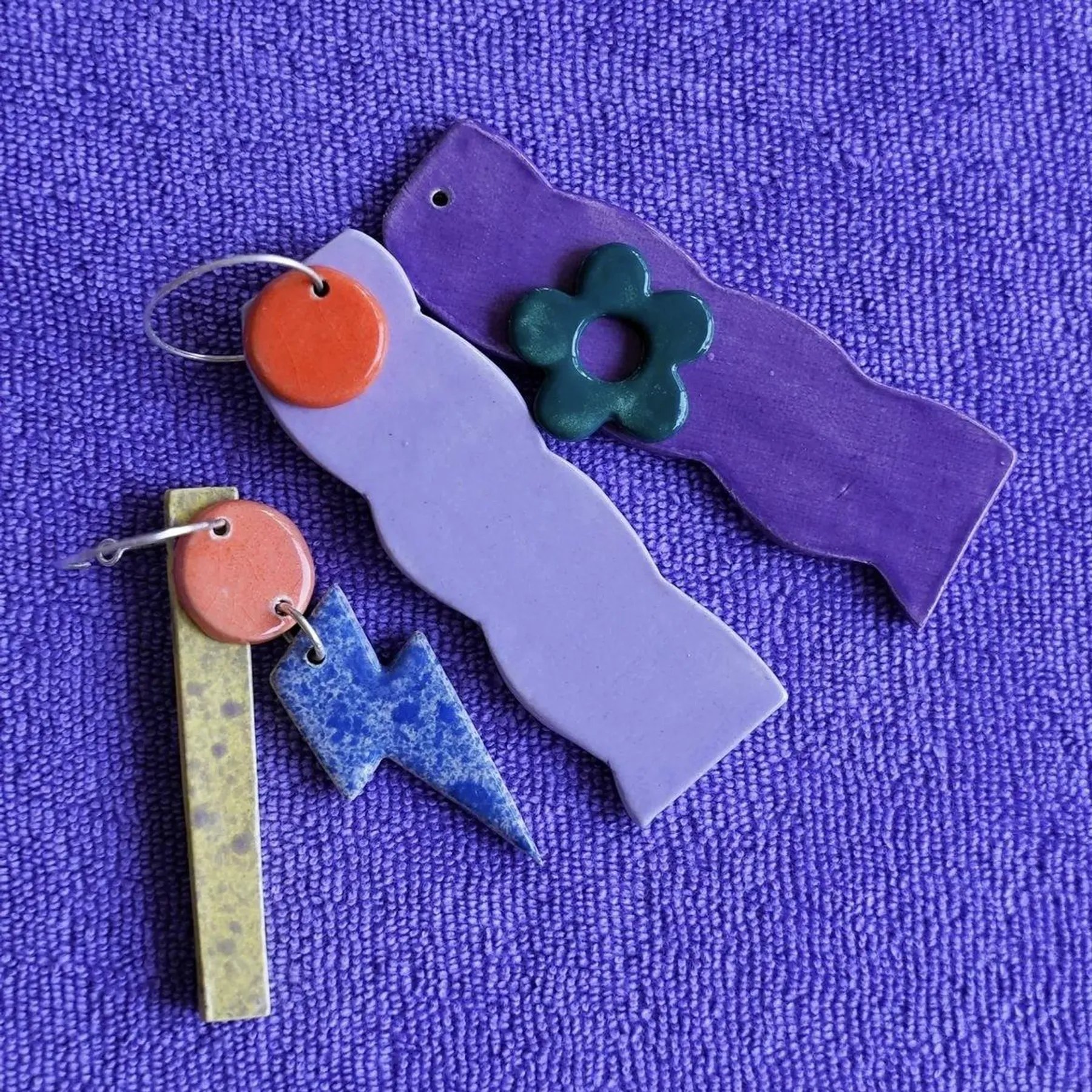 Créez vos boucles d'oreilles en céramique avec Marie - Image n°5 - Wecandoo