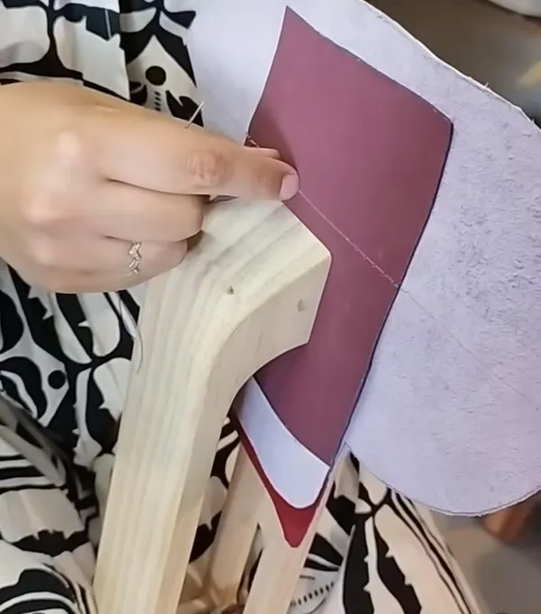 Découvrez la couture sellier et créez votre sac avec Géraldine - Image n°3 - Wecandoo