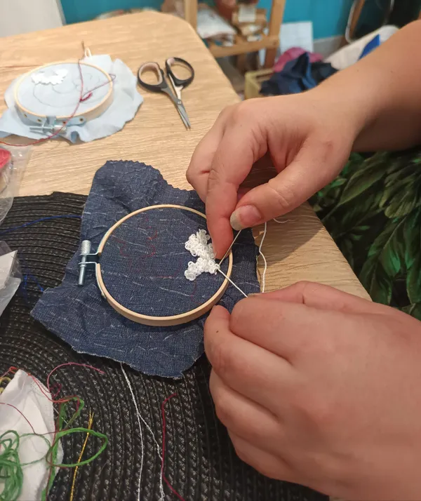 Réalisez votre broderie inspirée du ciel avec Ysaline - Image n°2 - Wecandoo