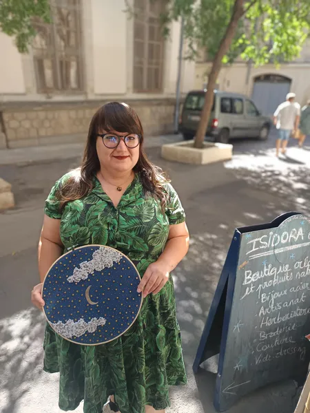 Ysaline : Brodeuse à Montpellier