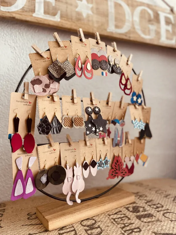 Créez vos bijoux en cuir avec Géraldine - Image n°2 - Wecandoo