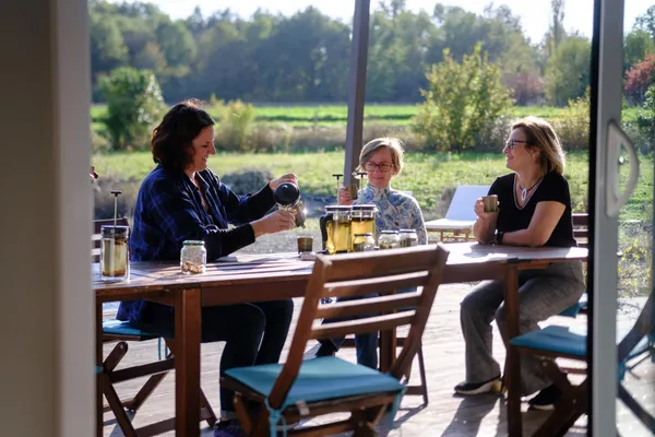 Découvrez l'herboristerie et la cuisine sauvage avec Dorianne - Image n°4 - Wecandoo