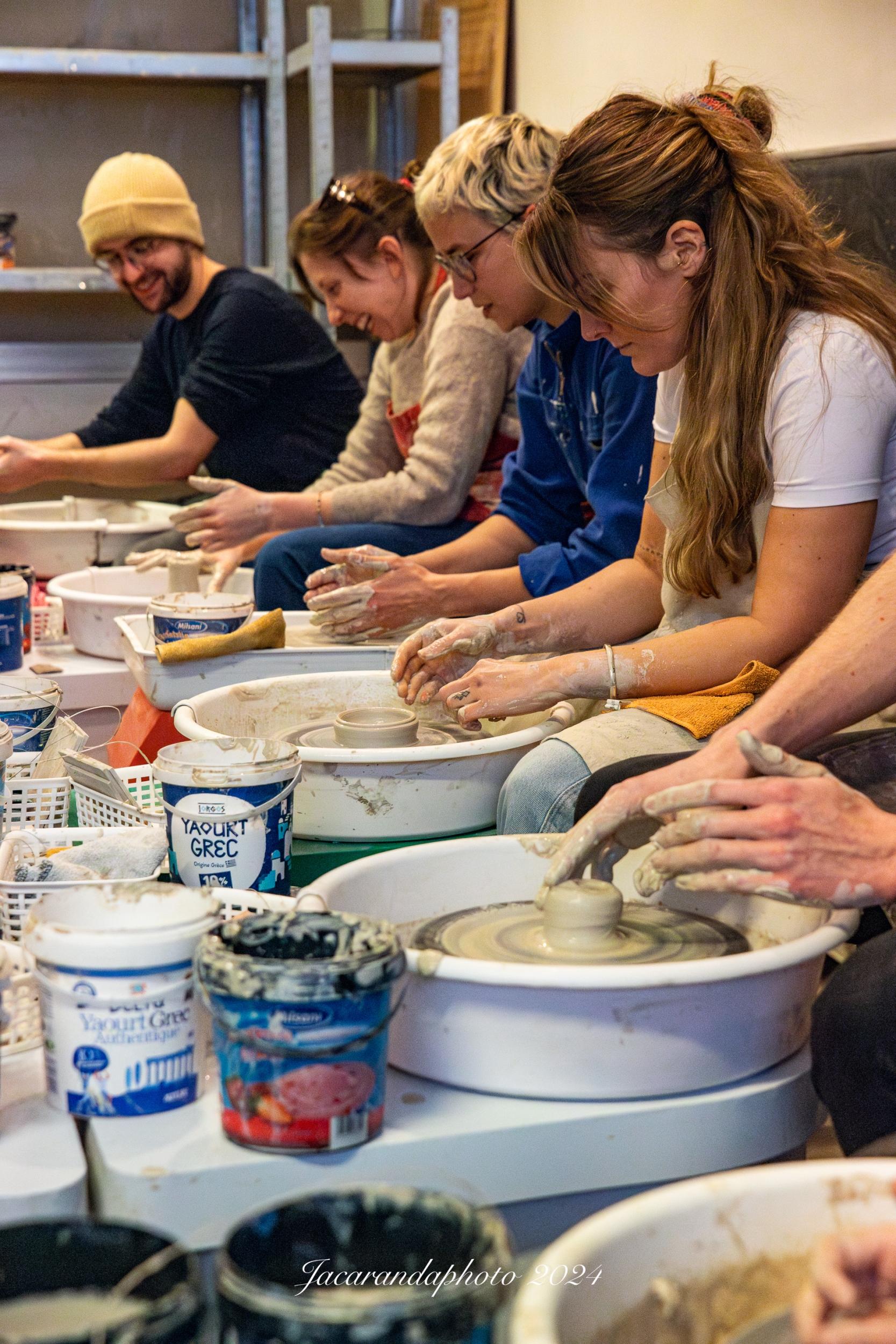 Initiez votre équipe au tour de potier avec Claudia - Image n°6 - Wecandoo