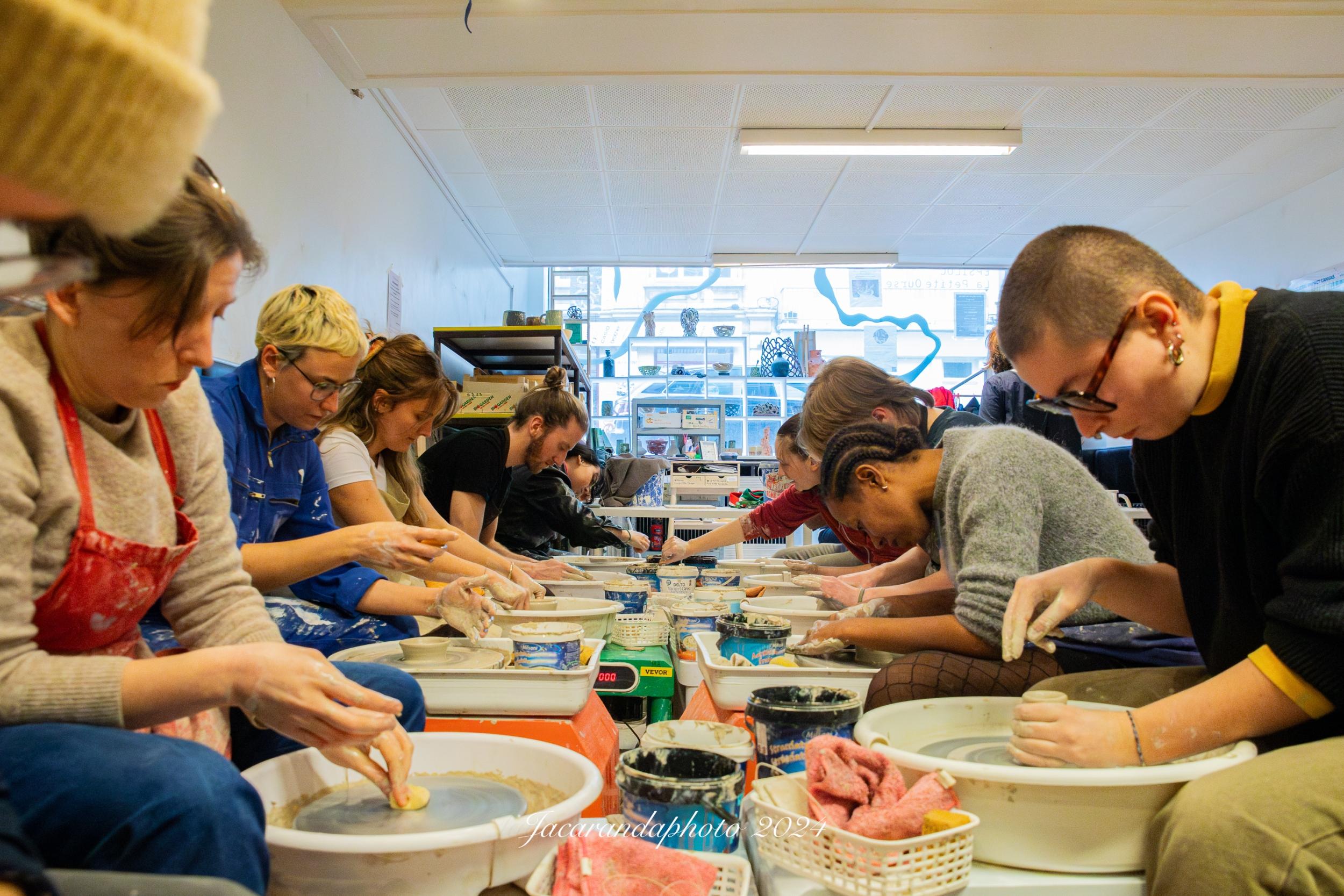 Initiez votre équipe au tour de potier avec Claudia - Image n°8 - Wecandoo