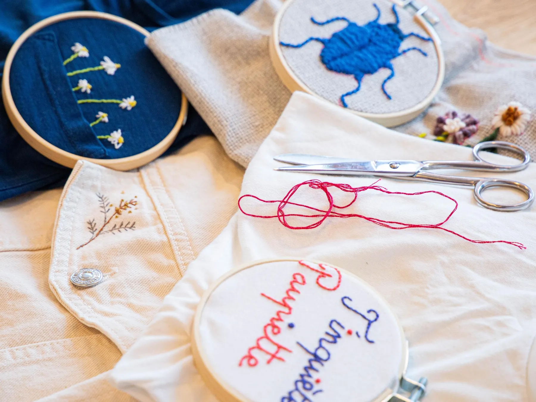 Customisez et brodez votre vêtement avec Anne-Laurie - Image n°5 - Wecandoo