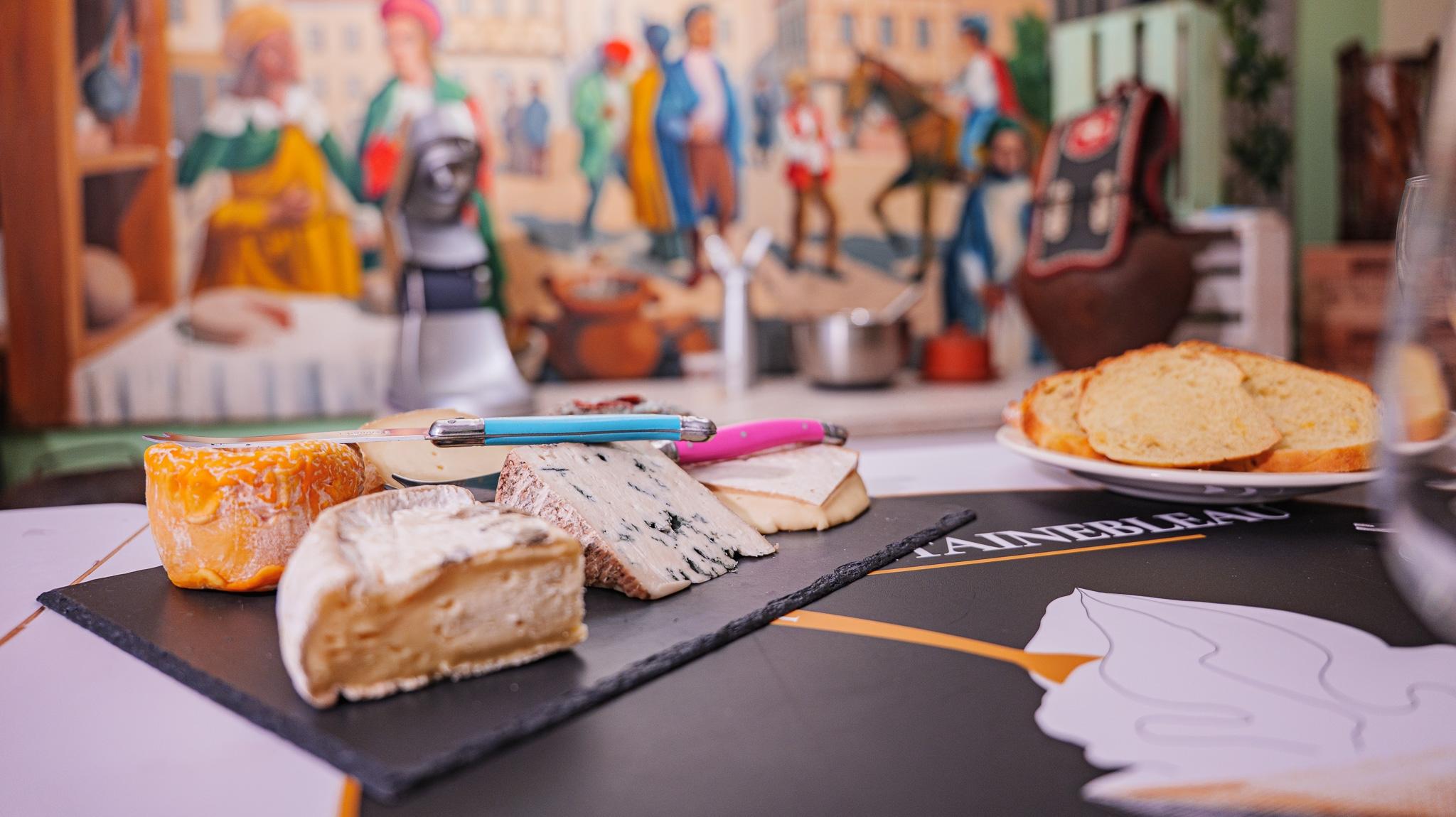 Réalisez votre plateau de fromages avec Christophe - Image n°7 - Wecandoo