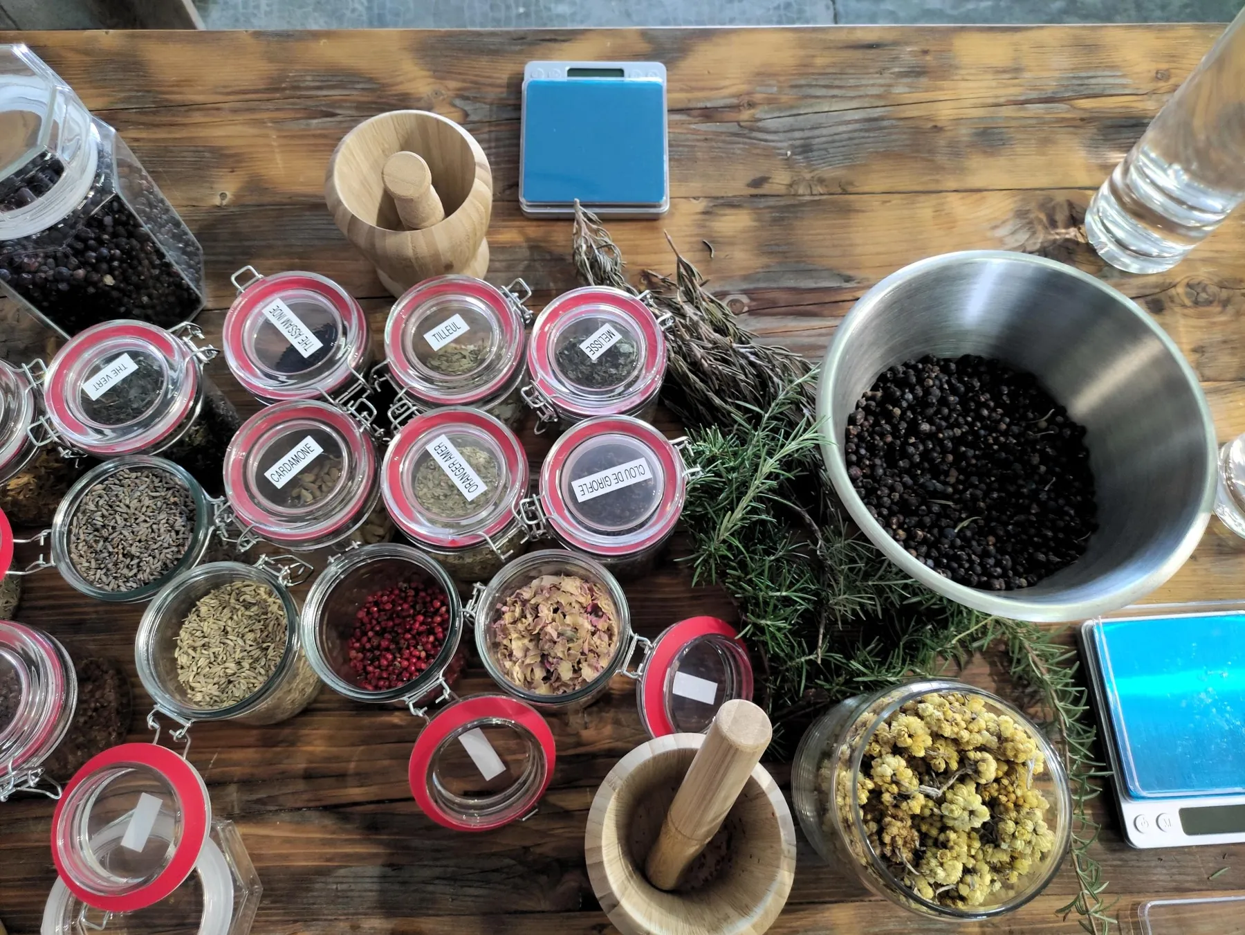 Distillez votre gin ou vodka personnalisé avec Justine et Jean-Christophe - Image n°2 - Wecandoo