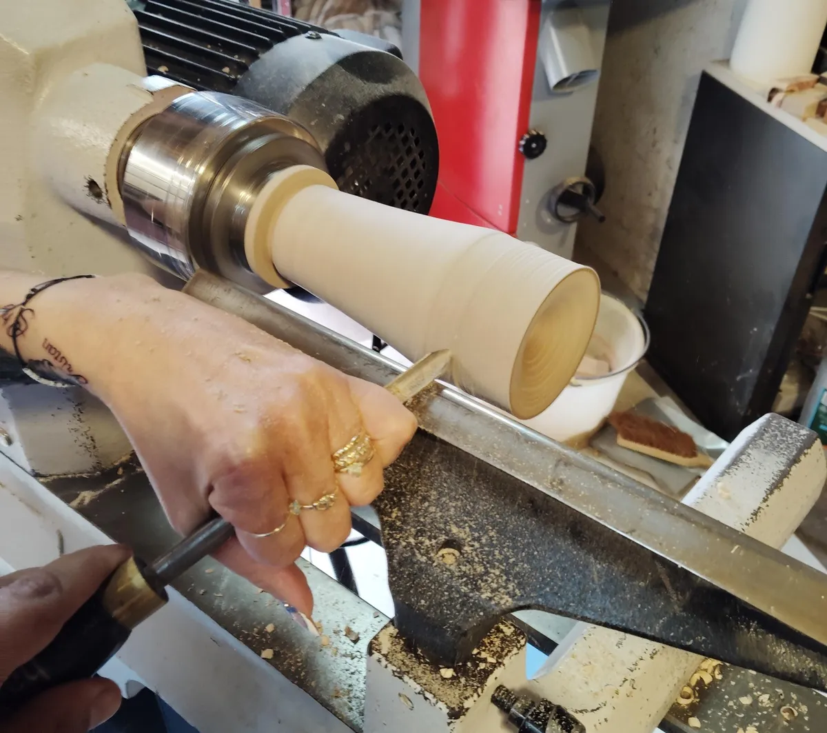 Réalisez un soliflore au tour à bois