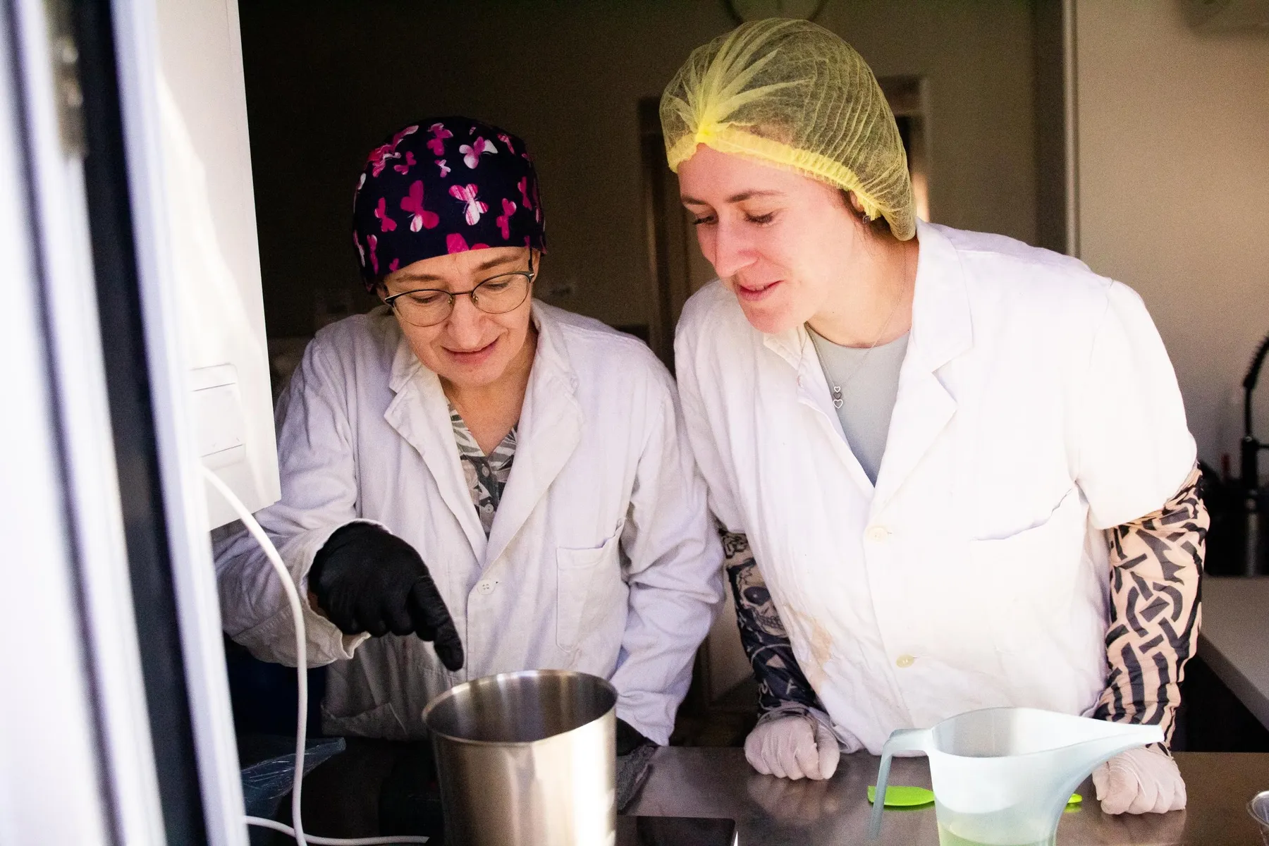 Modèle ton premier savon avec Véronique - Image n°2 - Wecandoo