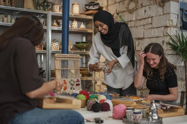 Initiez-vous au tissage traditionnel berbère avec Hanane - Image n°4 - Wecandoo