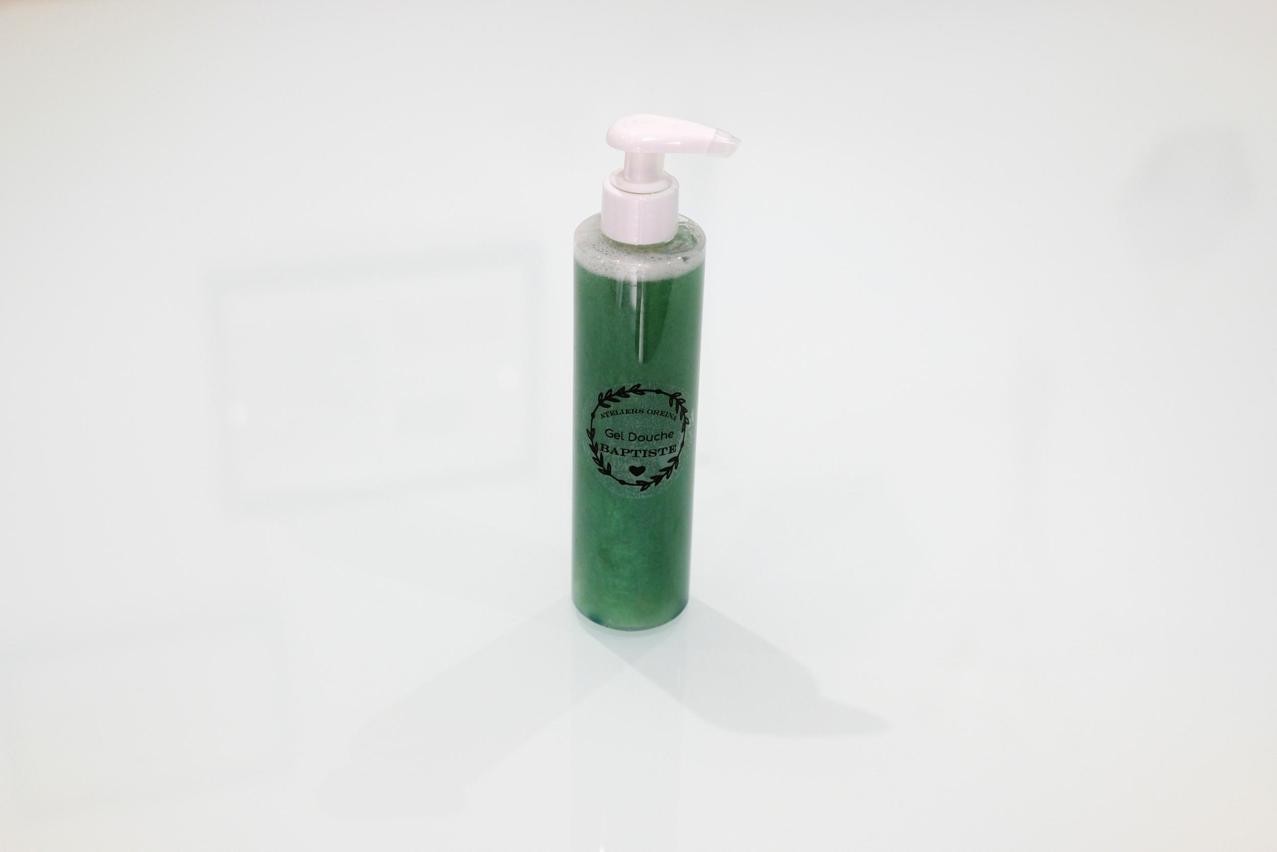 Fabriquez votre gel douche pailleté et votre gommage avec Oriane - Image n°3 - Wecandoo