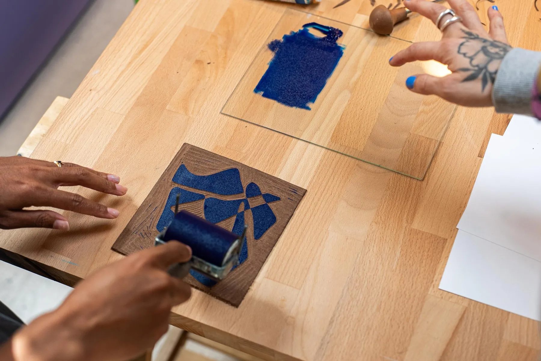 Découvrez la linogravure avec Manou - Image n°4 - Wecandoo