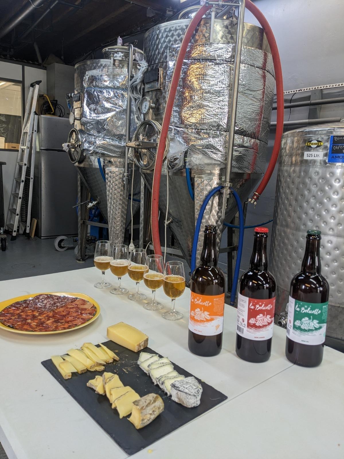 Visitez une brasserie et dégustez des bières artisanales autour d'une planche avec Brice - Image n°7 - Wecandoo
