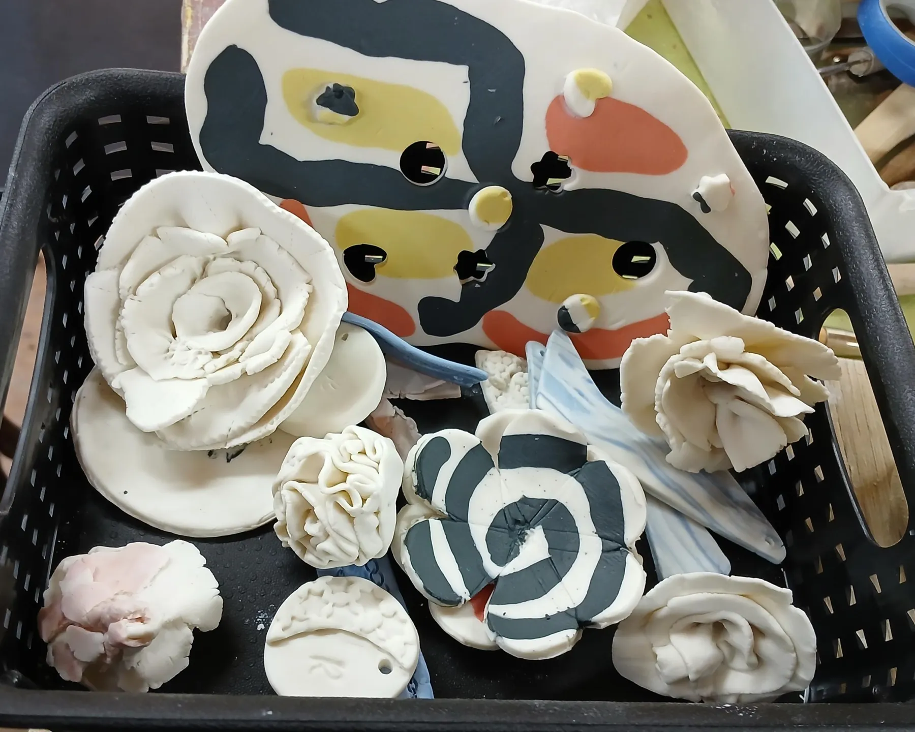 Créez votre parure de bijoux en porcelaine - Image n°3 - Wecandoo