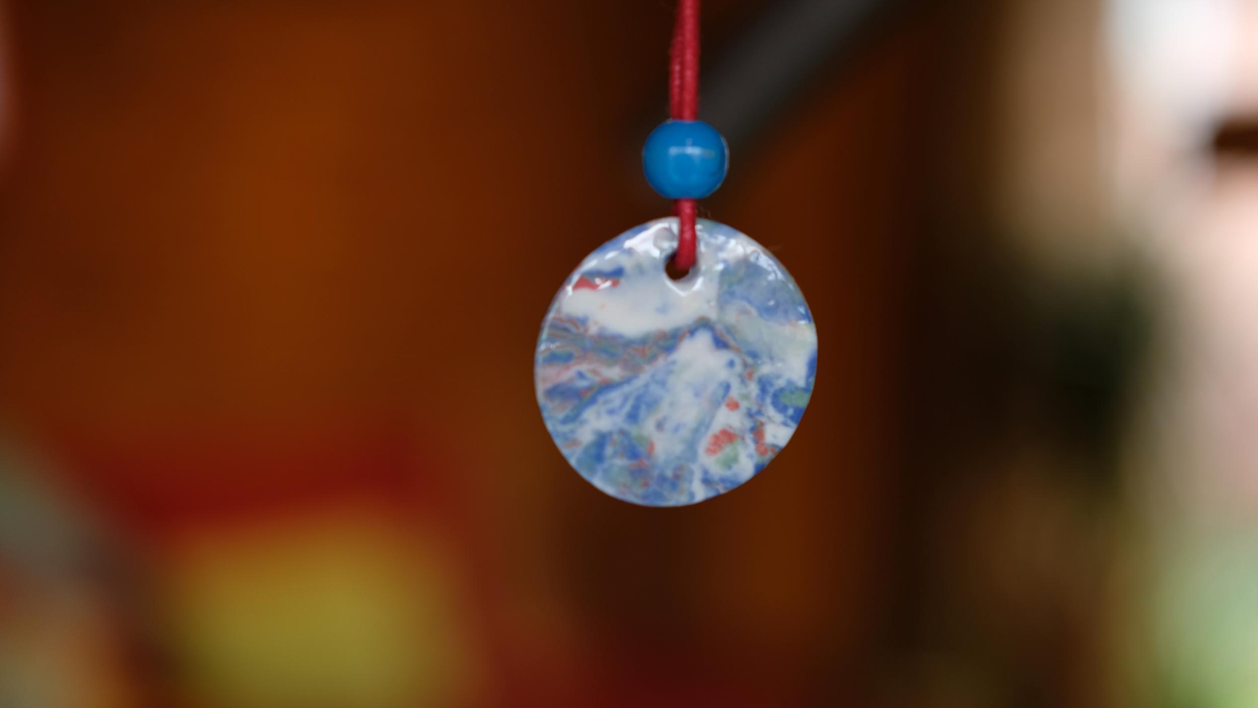 Créez votre parure de bijoux en porcelaine - Image n°9 - Wecandoo