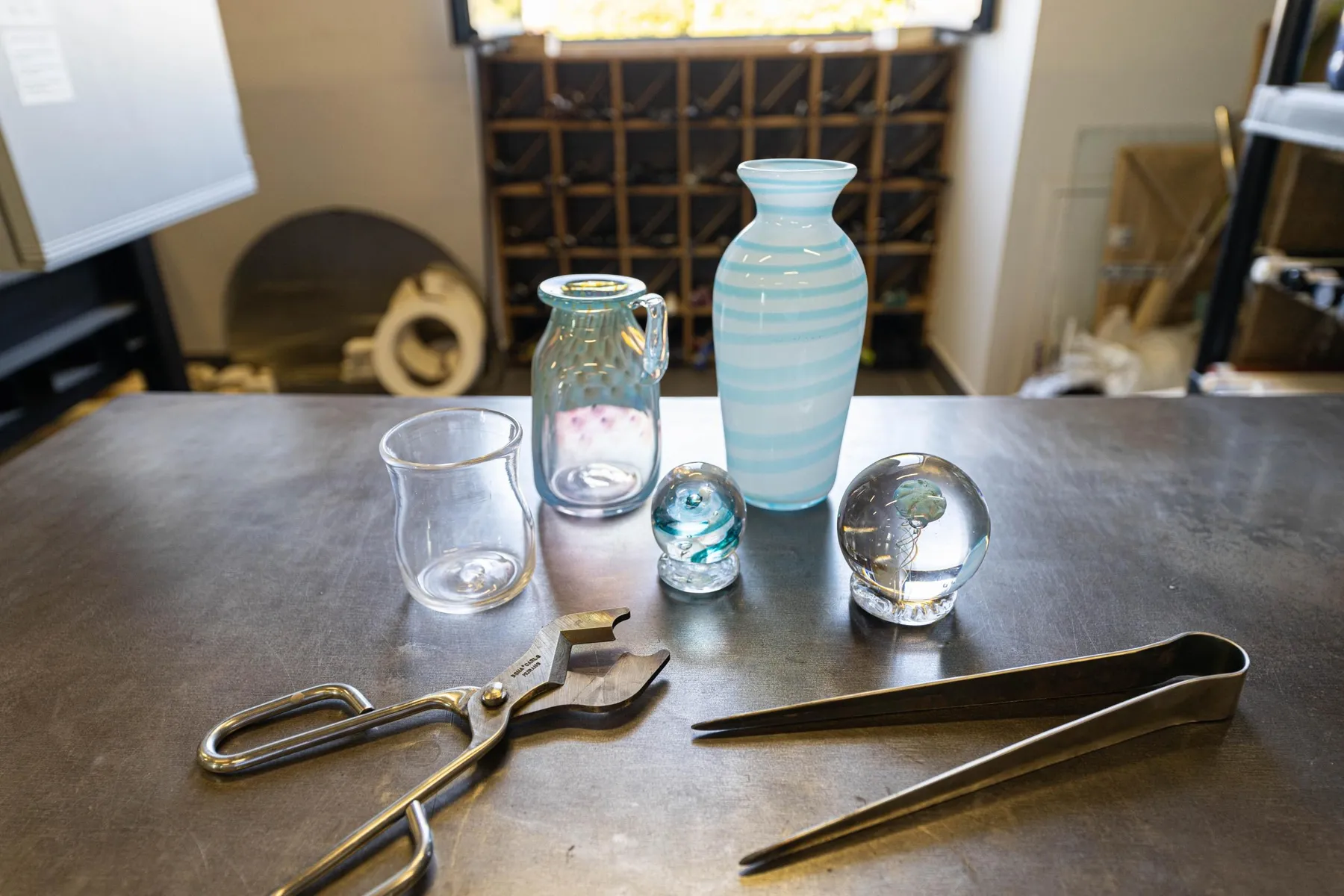 Initiez-vous au soufflage de verre avec Gaëtan ou Valentin - Image n°4 - Wecandoo