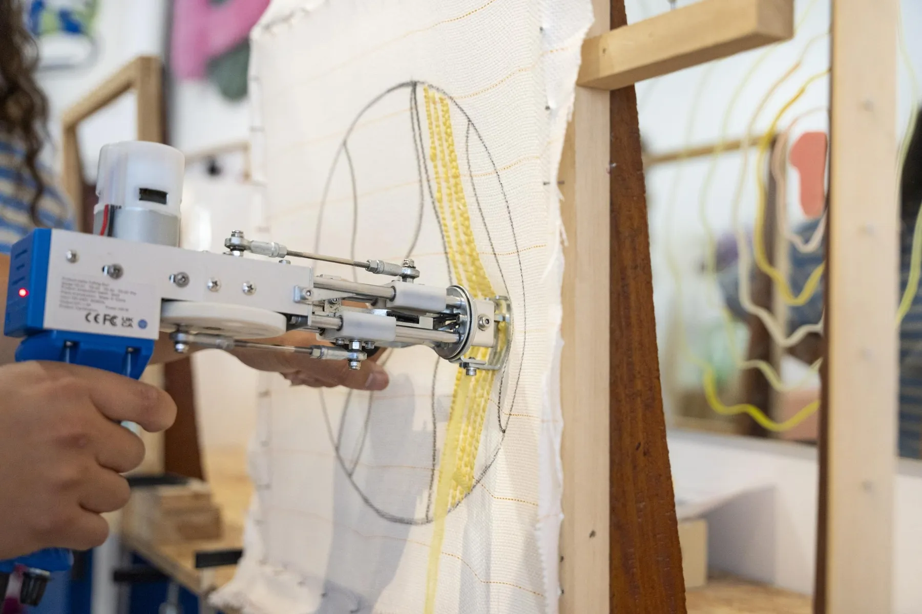 Découvrez le tufting avec Anissa - Image n°2 - Wecandoo