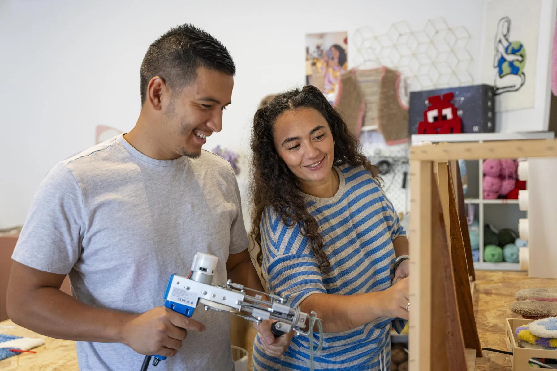 Découvrez le tufting avec Anissa - Image n°4 - Wecandoo