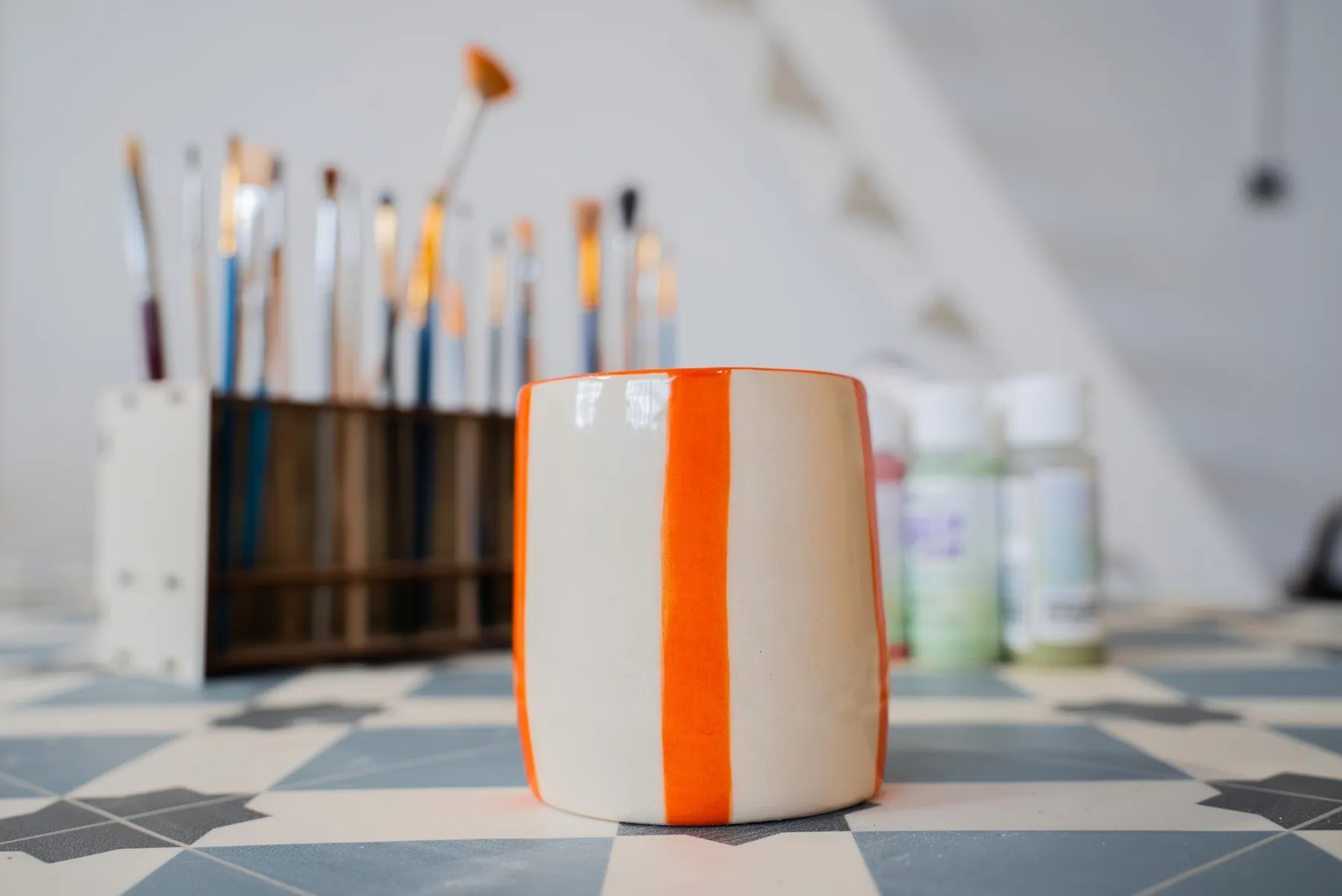 Inspirez votre équipe et décorez une pièce en céramique au choix avec Agnès - Image n°5 - Wecandoo