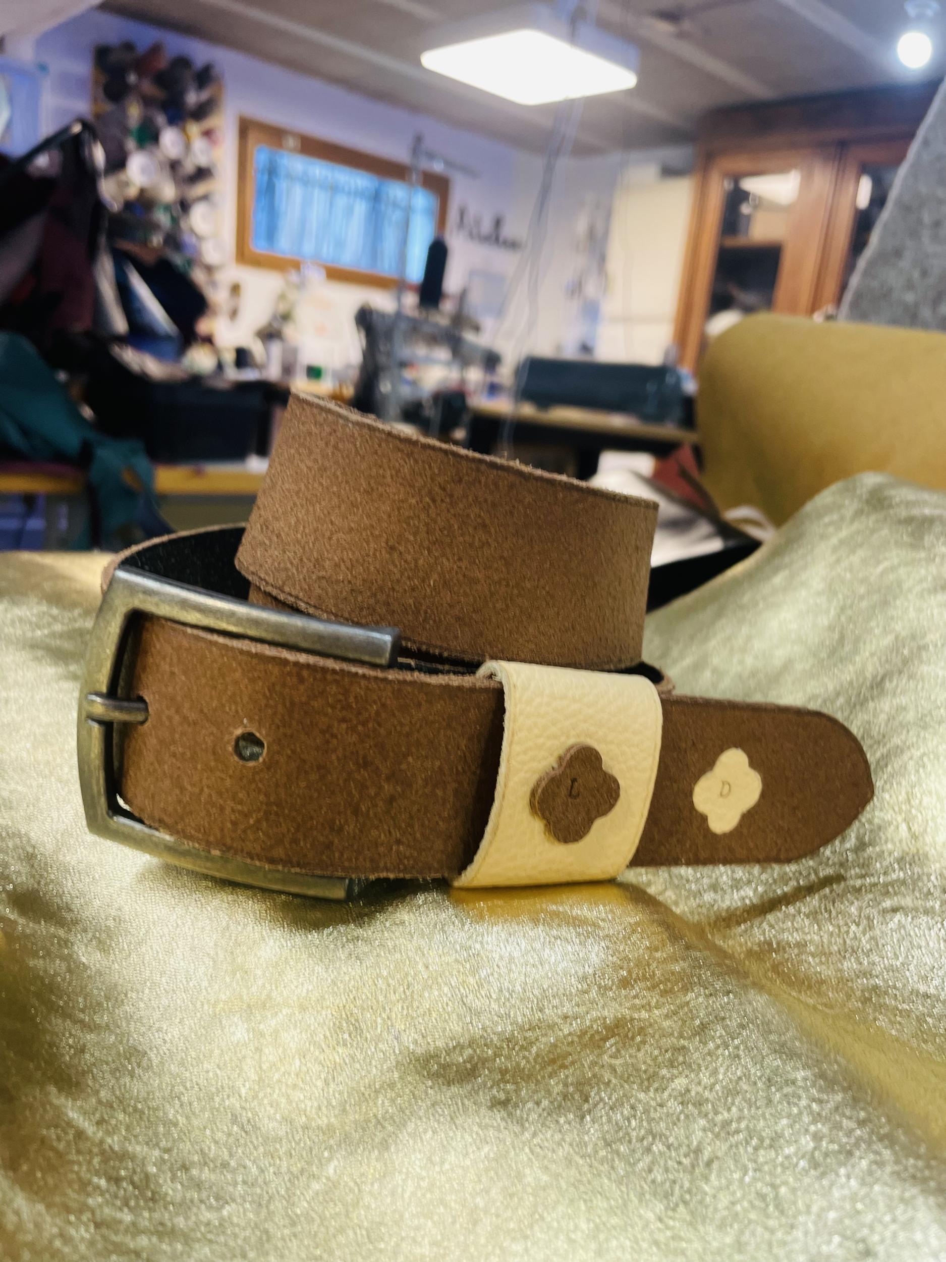 Créez votre ceinture en cuir sur-mesure et personnalisée avec Géraldine - Image n°1 - Wecandoo