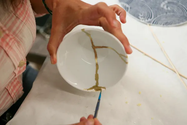Inspirez votre équipe et vivez un moment de cohésion unique grâce au kintsugi avec Lisa - Image n°5 - Wecandoo