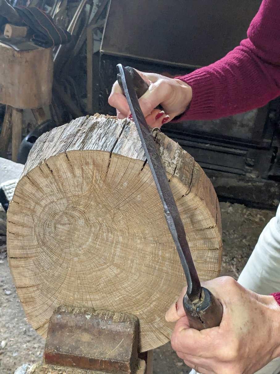 Concevez votre tabouret en châtaignier - Image n°8 - Wecandoo
