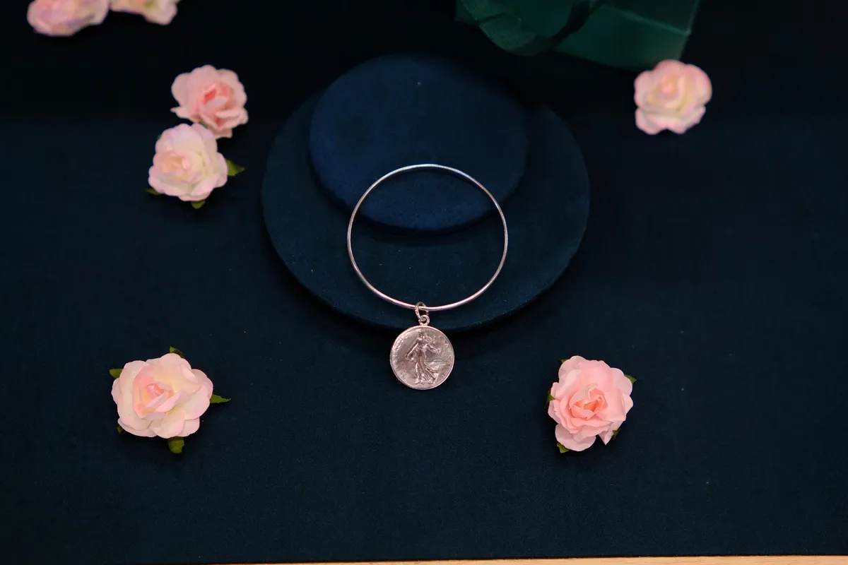 Fabriquez un bracelet avec une pièce de monnaie
