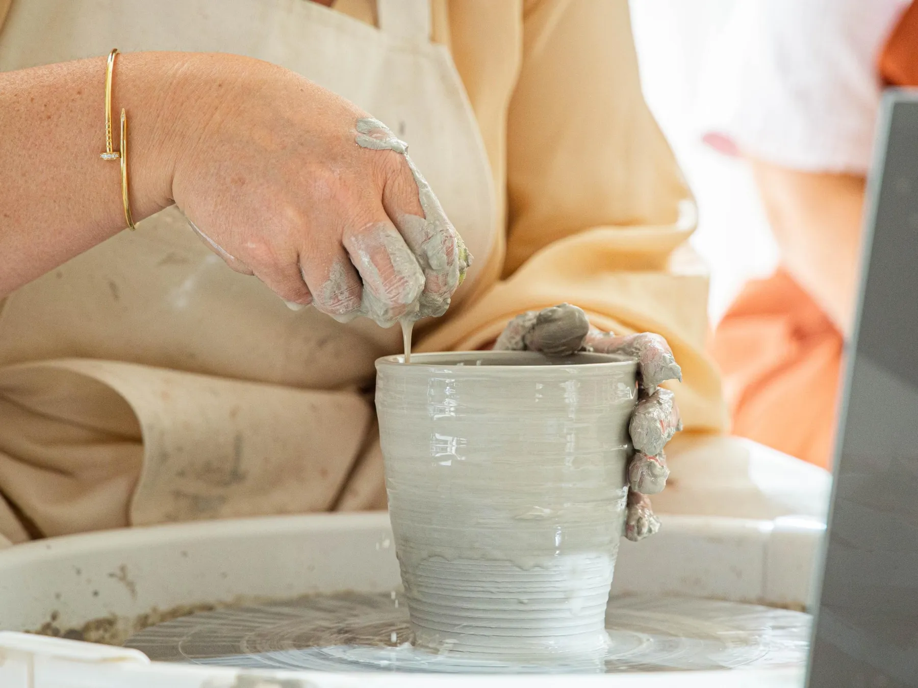 Initiez-vous au tour de potier avec Anne-Sophie - Image n°5 - Wecandoo