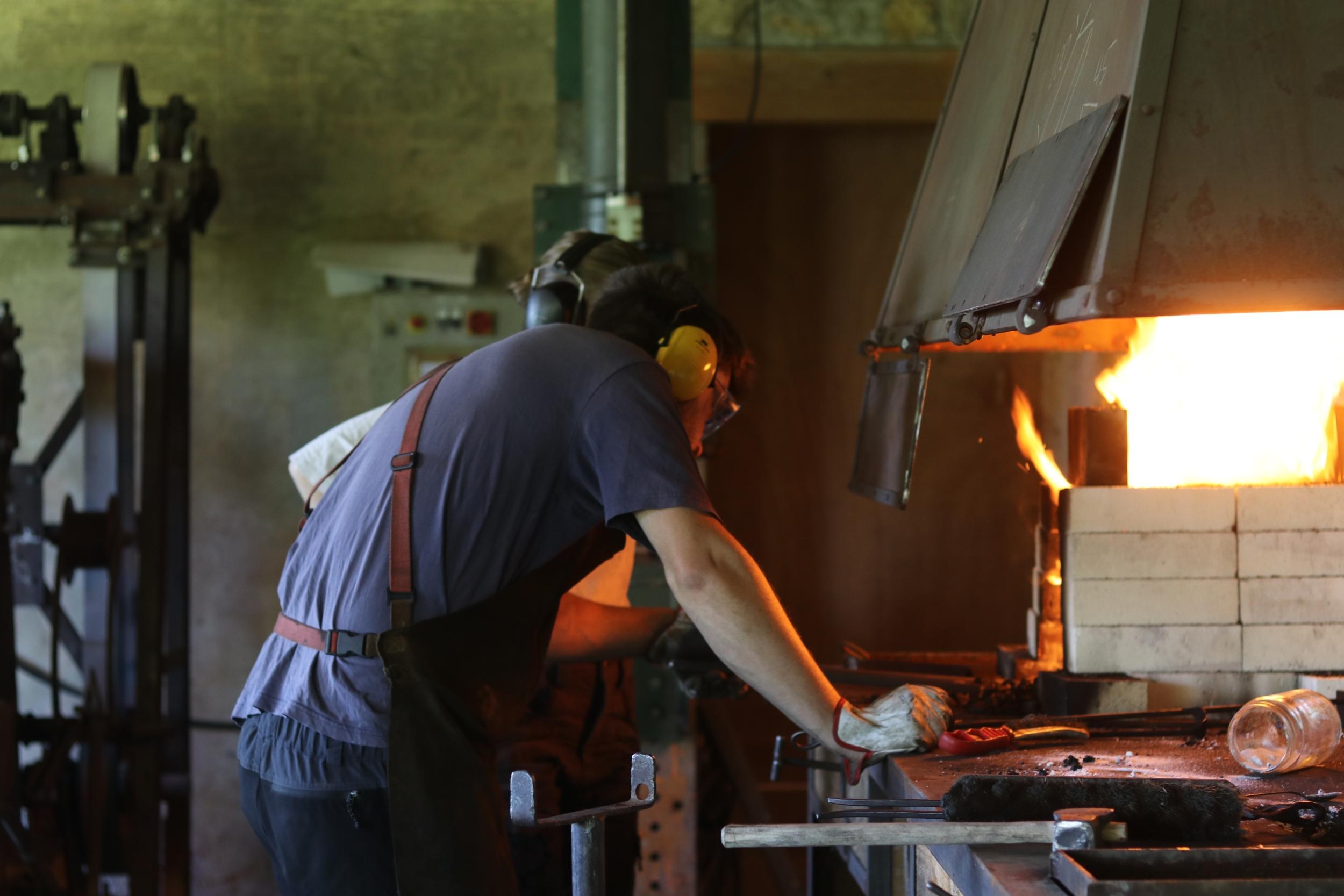 Forgez votre décapsuleur à la forge traditionnelle avec Baptiste - Image n°6 - Wecandoo