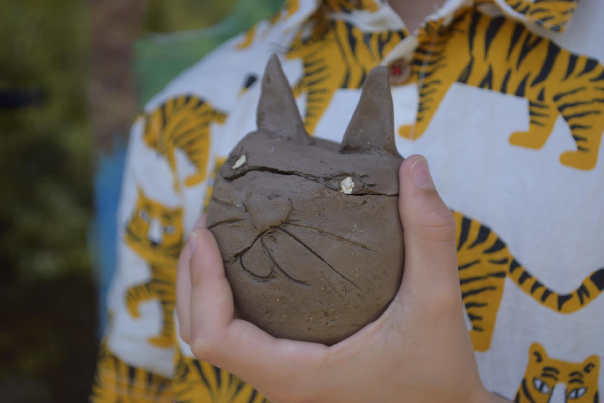 Modelez et décorez votre pièce en céramique en duo avec votre enfant accompagnés par Coline - Image n°1 - Wecandoo