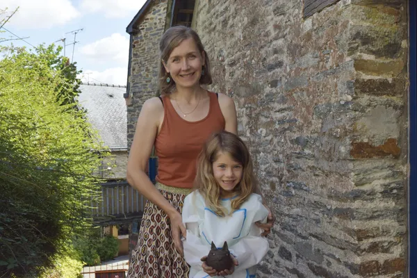 Modelez et décorez votre pièce en céramique en duo avec votre enfant accompagnés par Coline - Image n°3 - Wecandoo