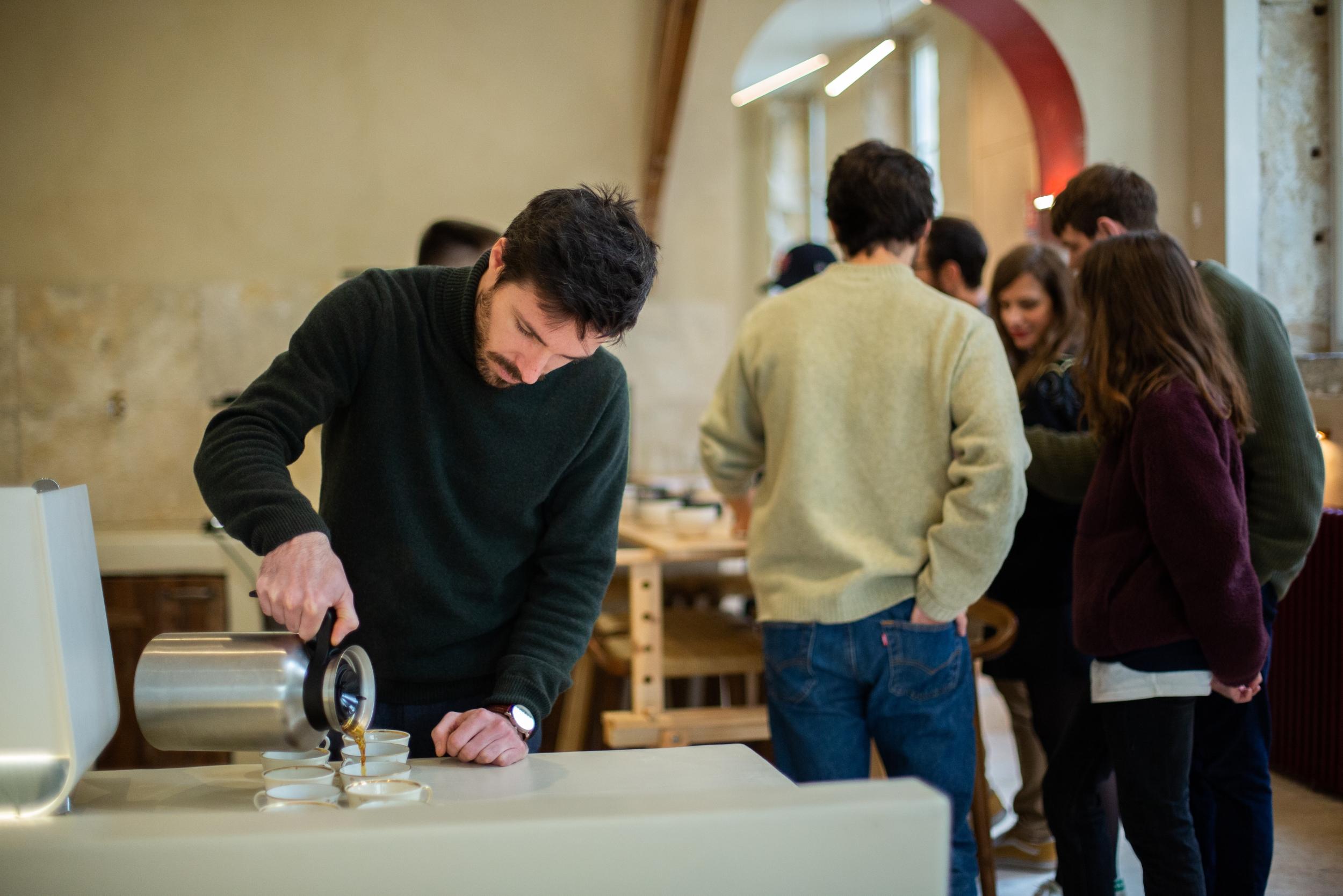 Initiez-vous à la torréfaction et à la dégustation de cafés de spécialité avec Nicolas et Lucas - Image n°7 - Wecandoo