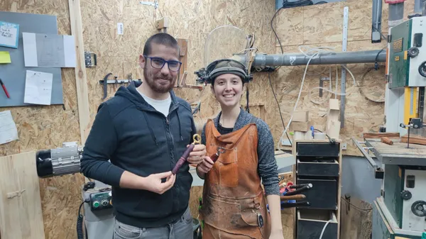 Fabriquez une roulette à pizza au tour à bois avec Thomas - Image n°5 - Wecandoo