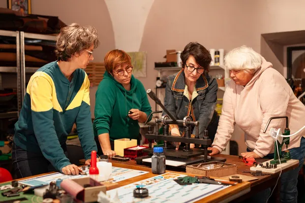 Fabriquez votre sac à main en cuir avec Maryline - Image n°4 - Wecandoo