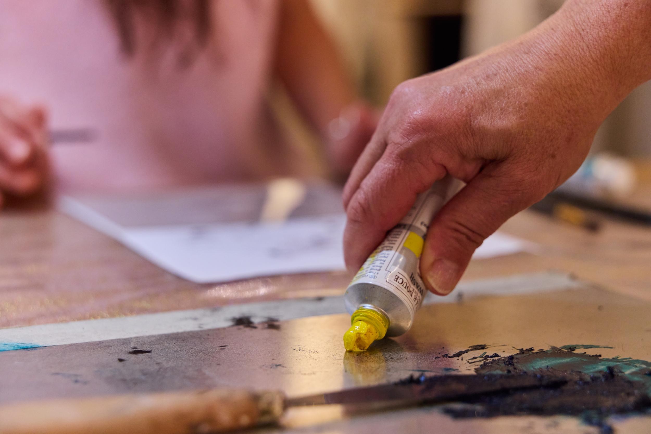 Réalisez une estampe en monotype avec Marie - Image n°3 - Wecandoo