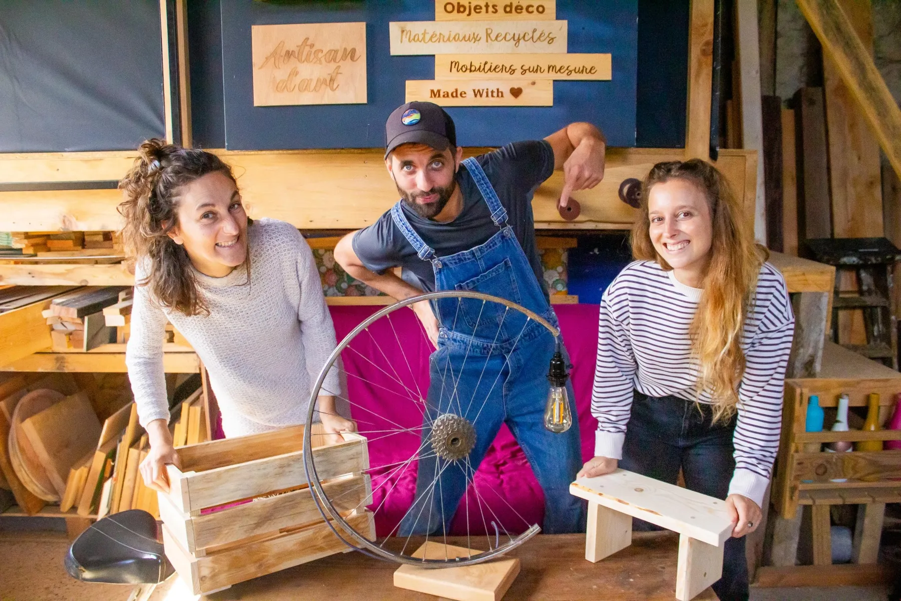 Créez votre vélo-luminaire en bois upcyclé sur une journée avec David - Image n°5 - Wecandoo