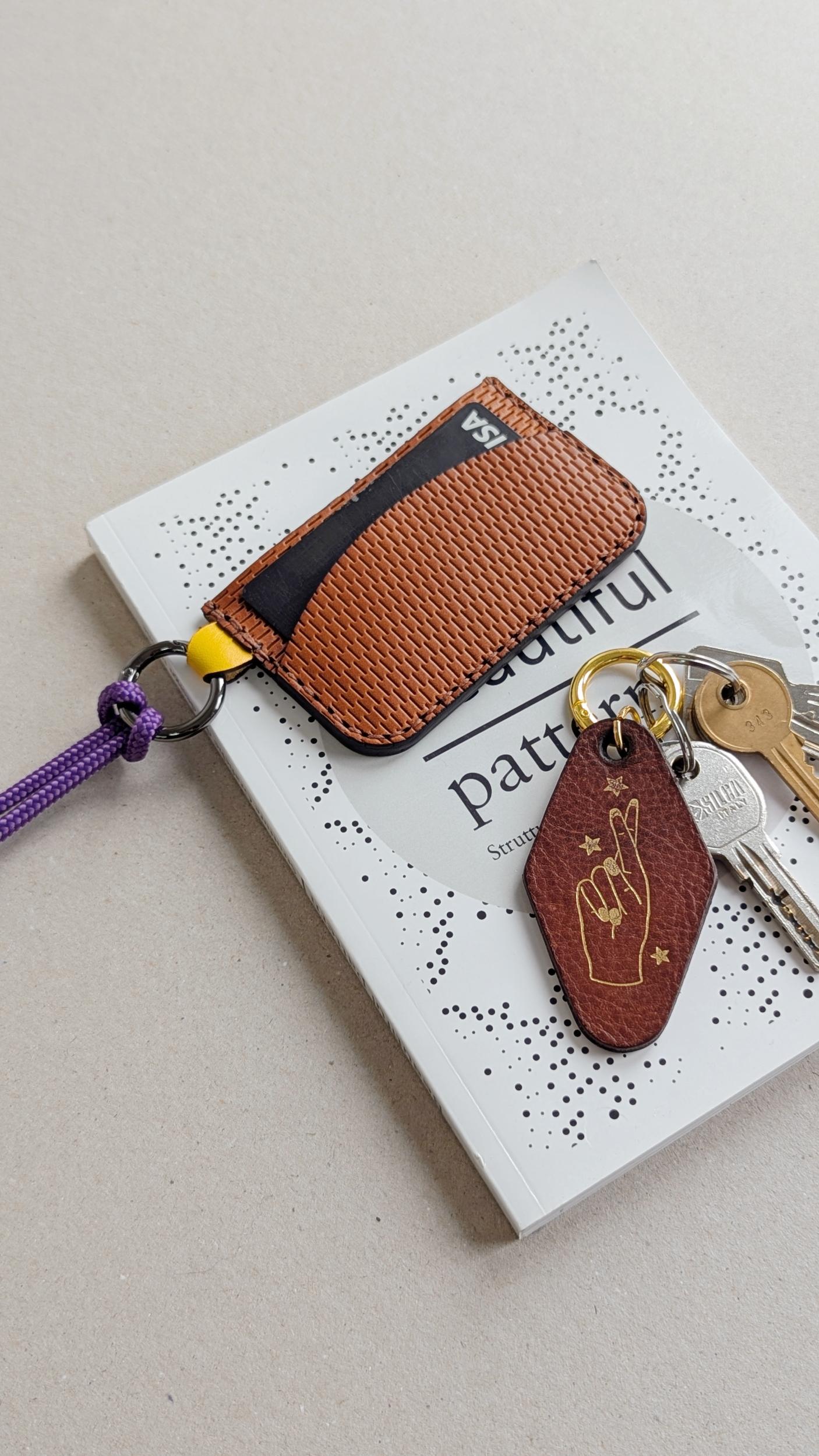 Rassemblez votre équipe et réalisez vos accessoires de petite maroquinerie dans votre lieu - Image n°6 - Wecandoo