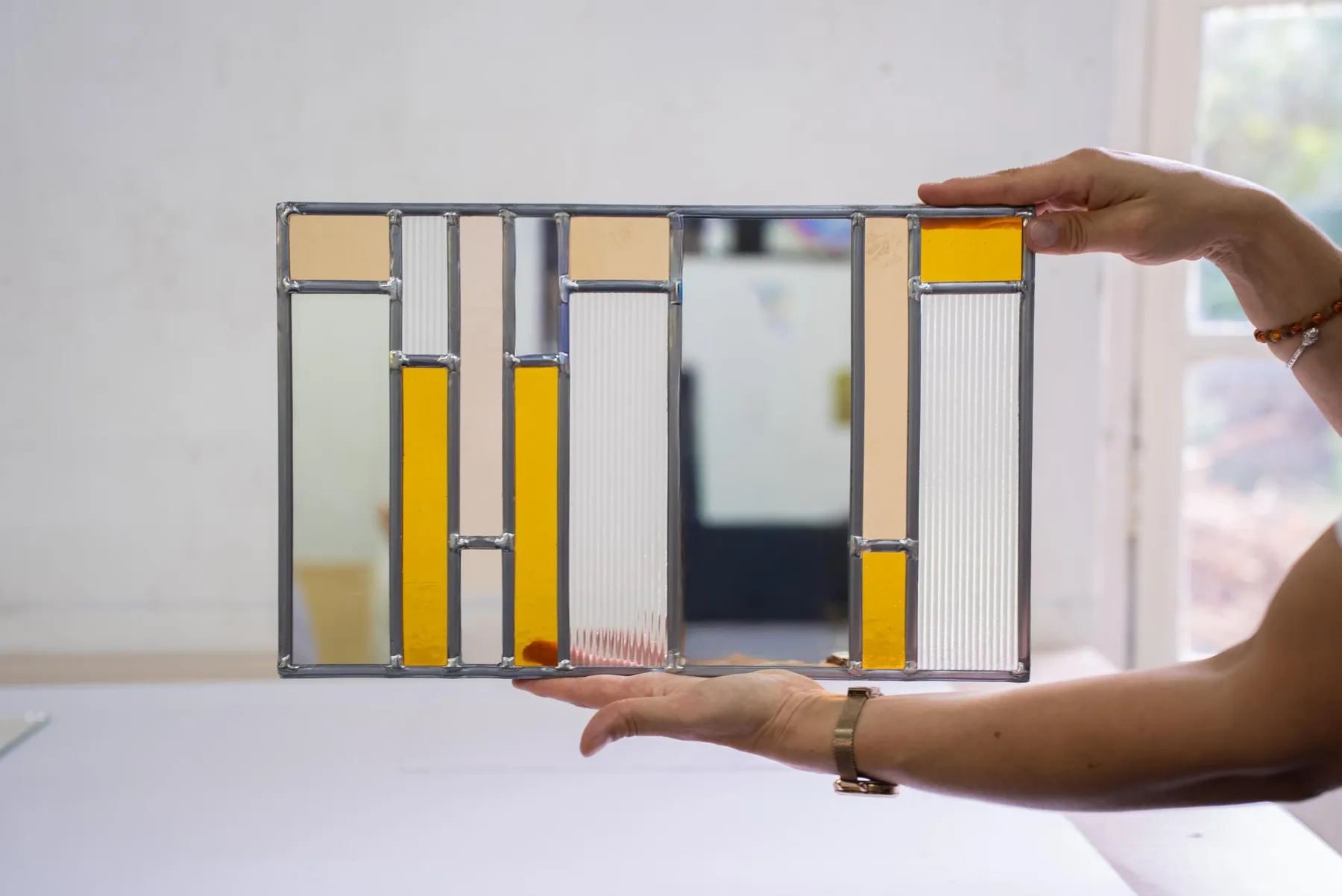 Découvrez l'art du vitrail Tiffany sur une journée avec Eglantine - Image n°2 - Wecandoo