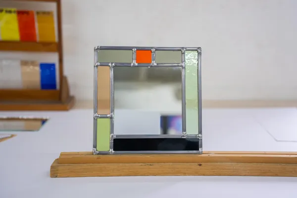 Initiez-vous à la technique du vitrail Tiffany avec Eglantine - Image n°2 - Wecandoo