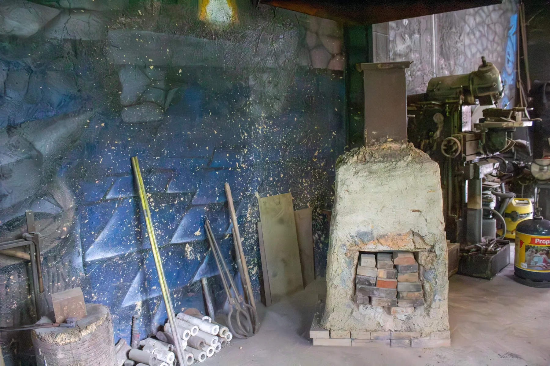 Extrayez du fer à partir de minerai brut par des méthodes traditionnelles avec Xavier - Image n°5 - Wecandoo