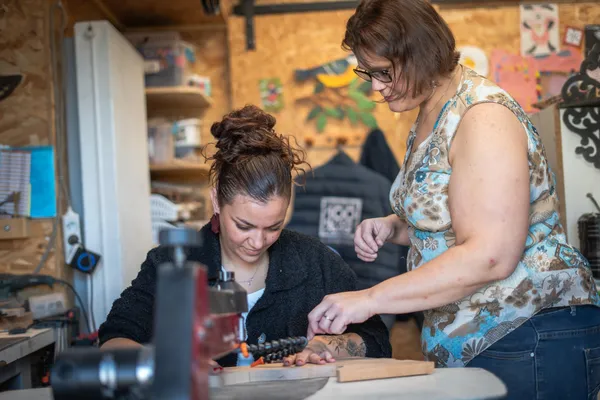 Réalisez votre bougeoir en bois avec Sandrine - Afbeelding nr. 4 - Wecandoo