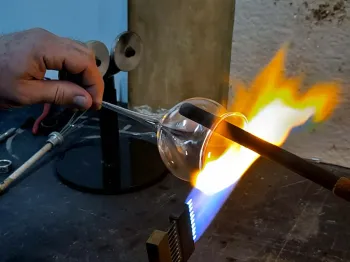 Soufflez votre verre à pied ou votre soliflore