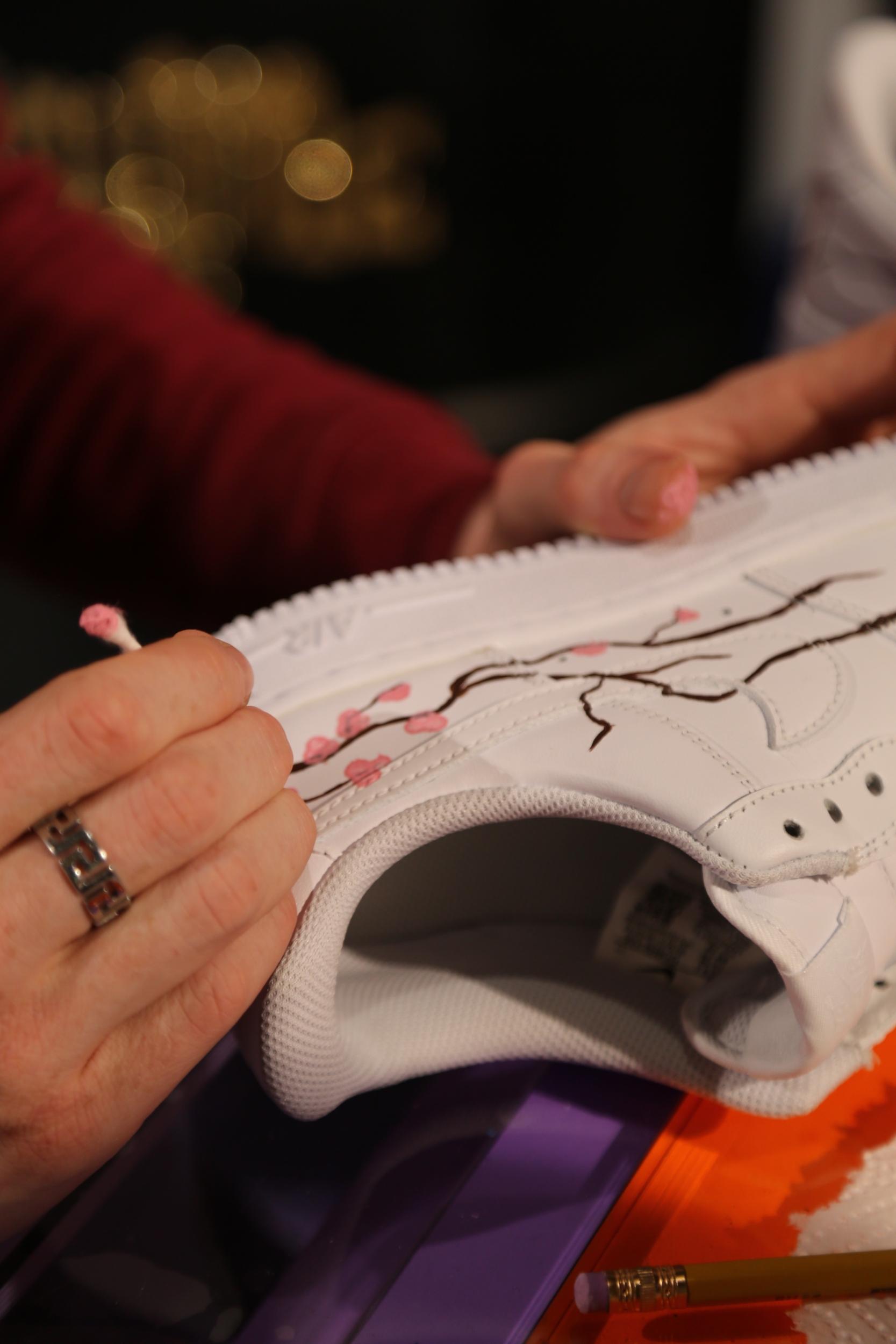 Customisez votre paire de sneakers avec Fabrice, Elouan, Maria, Marie et leur équipe - Image n°7 - Wecandoo