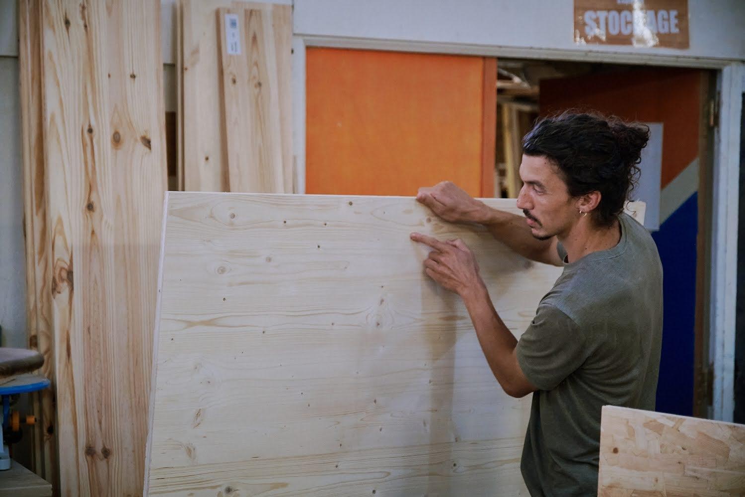 Fabriquez votre table basse en bois et métal avec François - Image n°3 - Wecandoo