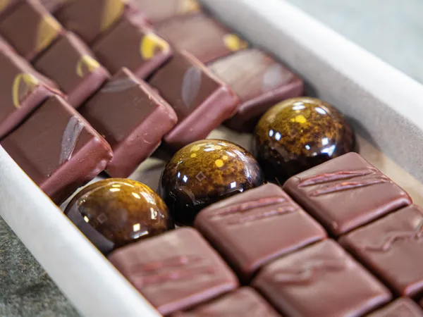 Initiez-vous aux accords vins et chocolats
