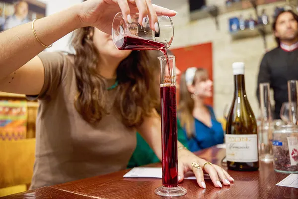 Réalisez votre cuvée d'assemblage avec un Meilleur Ouvrier de France (MOF) - Image n°1 - Wecandoo