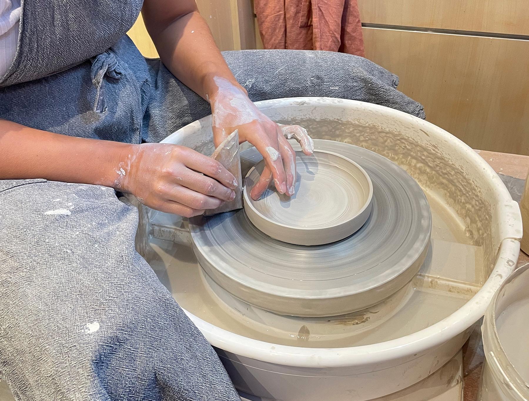 Initiez-vous au tour de potier avec Hebba - Image n°5 - Wecandoo