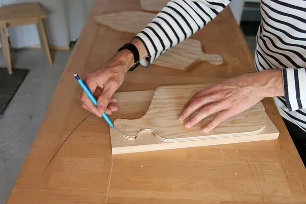 Créez votre planche à découper avec Paul - Image n°4 - Wecandoo