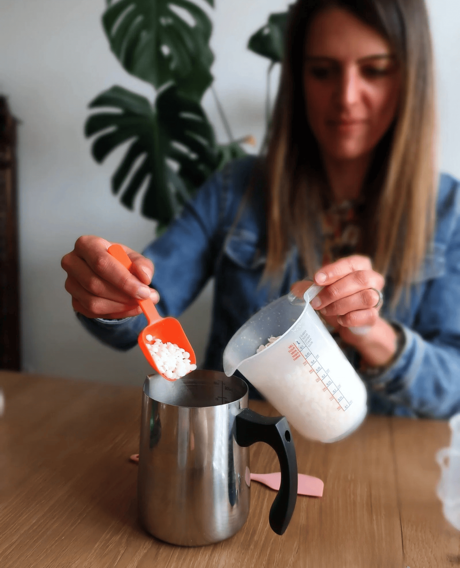 Fabriquez votre bougie parfumée et fleurie avec Maud - Image n°6 - Wecandoo
